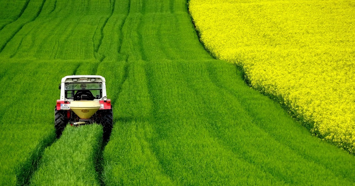 【農業志望者必見】トラクターの運転・操作をわかりやすく解説！
